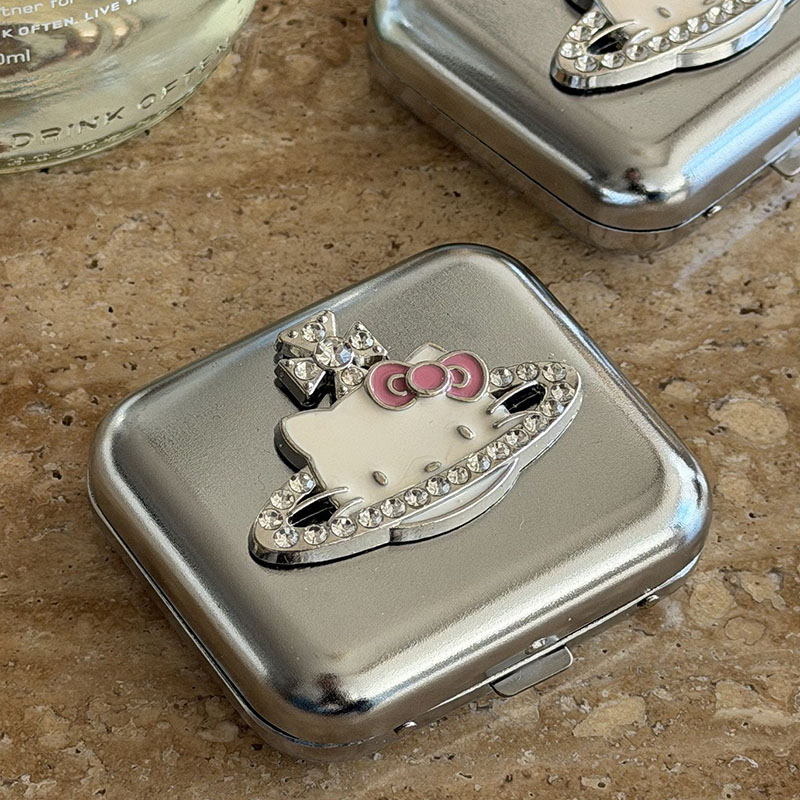 Cenicero Metálico Hello Kitty  - Car Accessories Japanese reseña y precio